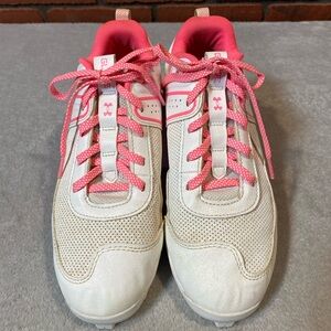Under Armour Pink/White Softball Cleats Size 6Y‎